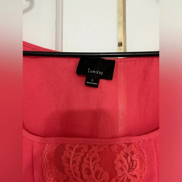 Lumiere lace trim crop short sleeve top in pink - Picture 3 of 5